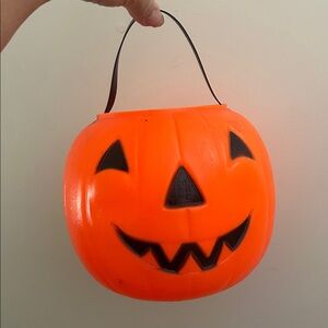 Empire 70s Blow Mold Orange Pumpkin Jack-O'-Lantern Candy Bucket Pail